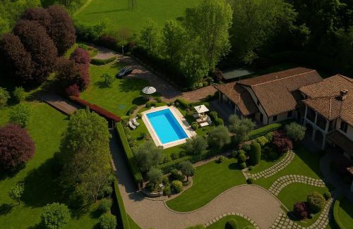 Besozzo Villa | Green Hill Property