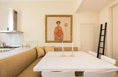 Royal Borough of Kensington and Chelsea Apartment | Green History – 3 Bedrooms in Kensington