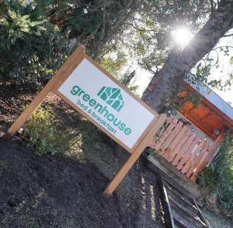 La Villa Bed & Breakfast | Green House B & B