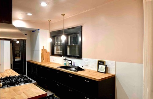 Belmont House | Green House, Belmont Classic/Modern Reno, Walkable