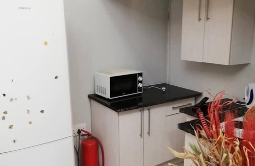 Sunnyside House | Green On Minni Guest House