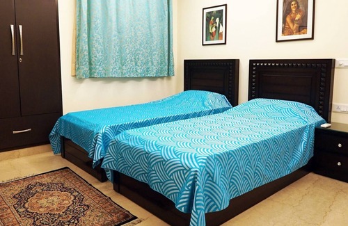 Green Park Apartment | Green Park Service Apartment 3bhk with Ac and Wifi