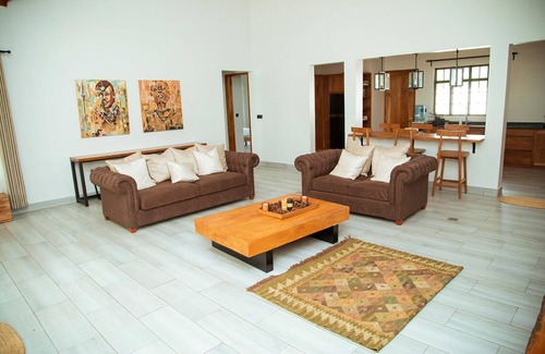 Arusha Villa | Green Side