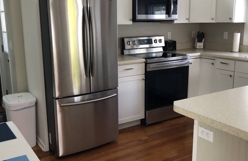 Charlevoix House | Green Street Getaway! Walk to town! 3.5 Miles to the Castle!