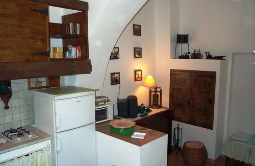 Leni Apartment | Green Yellow two-room apartment in Salina Aeolian Islands CIR:19083037C100309