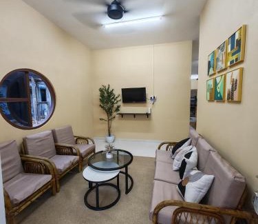 Gua House | GreenAcres Cottage