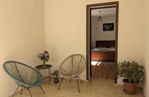 New Boulevard Hotel | GreenHill - Your Guesthouse in Ubisa