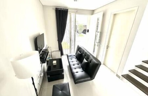 Surabaya House | GreenLake Vista