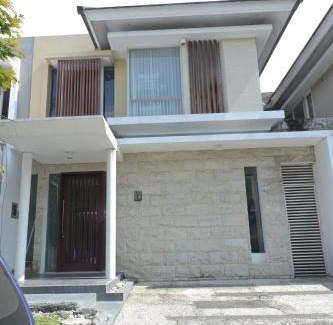 Surabaya House | GreenLake Vista