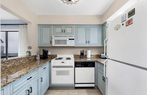 Pinehurst Condo | Greenside Getaway️! Walk to Clubhouse and Cradle! Panoramic Golf Views!
