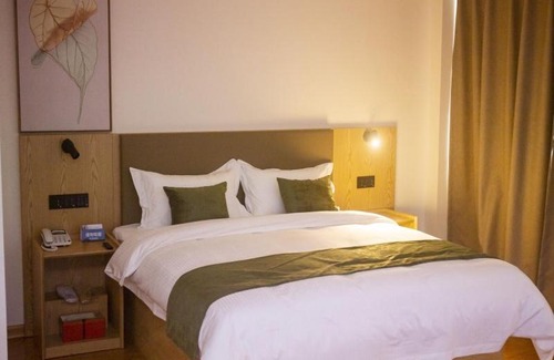 Suqian Hotel | GreenTree Inn Express Hotel Jiangsu Suqian Shuyang Bus Station