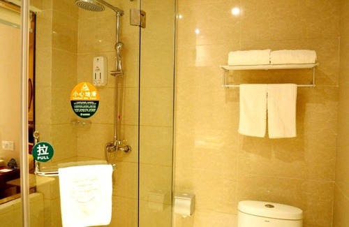 Dongtai Hotel | GreenTree Inn Jiangsu Yancheng Dongtai Jianggang Yingbin Road Gangcheng Avenue Business Hotel