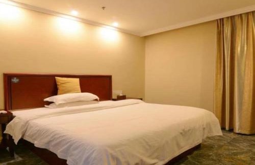 Jingkou District Hotel | GreenTree Inn JiangSu ZhenJiang DingMao Industrial Park WoDe Square Express Hotel
