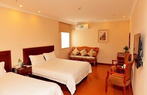 Zhapu Hotel | GreenTree Inn Jiaxing Pinghu Zhapu Jiulong Mountain Express Hotel