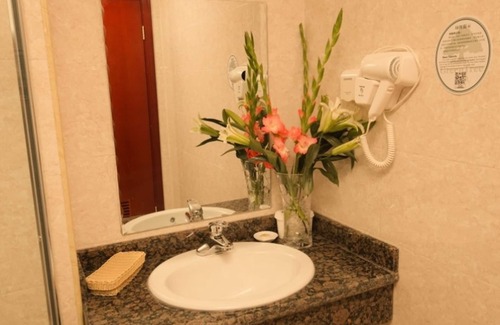Tangshan Hotel | GreenTree Inn TangShan North Station South Ring Road Hotel