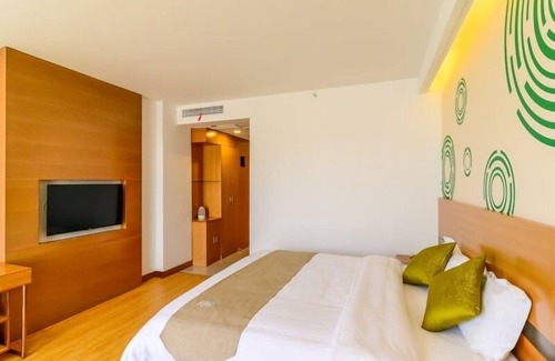 Jiujiang District Hotel | GreenTree Inn Wuhu Fangte Four Phase Wanchun Fortune Plaza Hotel
