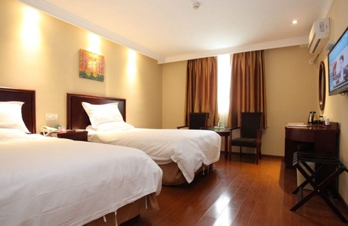 Runzhou Qu Hotel | GreenTree Inn Zhenjiang Gaotie Wanda Square Express Hotel