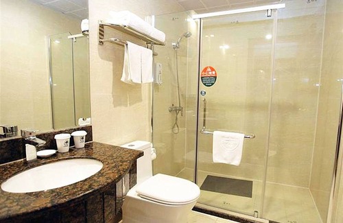 Runzhou Qu Hotel | GreenTree Inn Zhenjiang Gaotie Wanda Square Express Hotel
