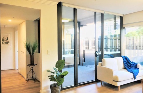 Sydney Olympic Park Apartment | Greenview in Sydney Olympic Park