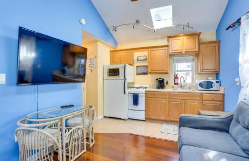 Hewitt House | Greenwood Lake Cottage with Shared Dock and Hot Tub!