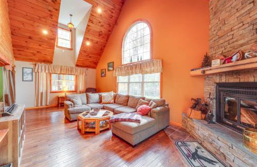 Brantingham House | Greig Getaway Near Brantingham Lake and Ski Resort