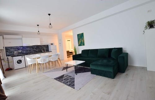 Tunari Apartment | Grey Residence Apartaments