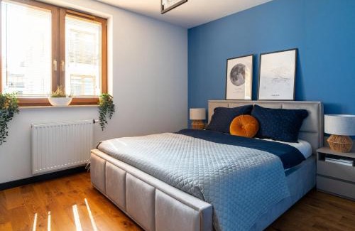 Biezanow - Prokocim Apartment | Grey Wall Apartment Kraków