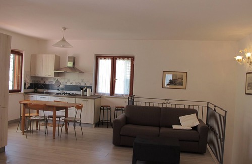 Parghelia Apartment | Gritti Apartment · apartment with its own entrance Casa Margherita