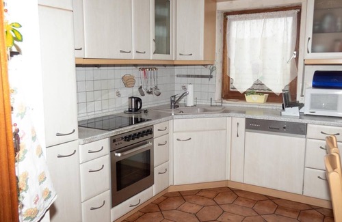 Niederdorfelden Apartment | Große Ferienwohnung über 2 Etagen bei Frankfurt