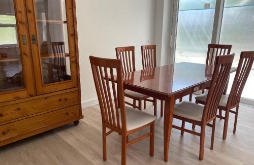 Halle Apartment | Große helle Wohnung