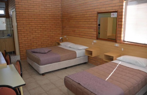 Grong Grong Hotel | Grong Grong Motor Inn