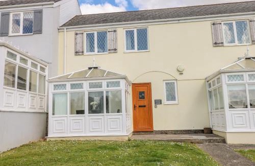St. Florence House | Grooms Cottage