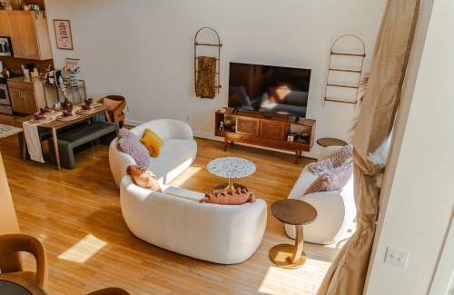 East Market District Apartment | Groovy Condo in the Vibrant NuLu District