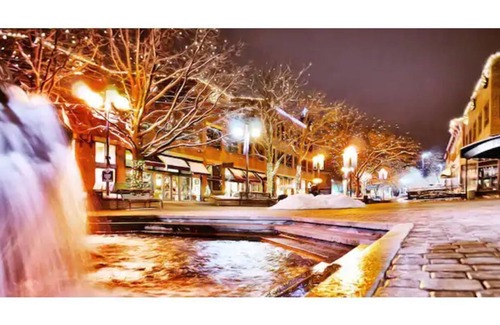 Old Town North Condo | Groovy Modern Condo ♠ Right Next to Old Town FC!