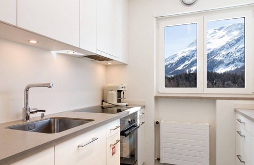 Champfer Apartment | Grosszügige 110m² Wohnung mit Fantastischem Alpenpanorama