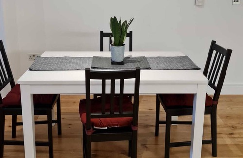 Fryent Apartment | GROUND FLOOR APARTMENT WITH GARDEN IN COLINDALE, LONDON.