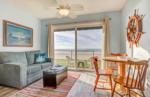 Lincoln City House | Ground Floor Beachfront Studio - Sleeps 3 Pool and Sauna