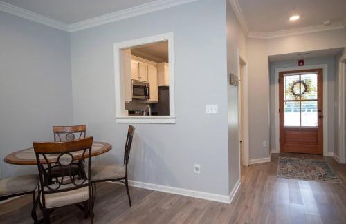 Country Club House | Ground Floor Golf Course Condo