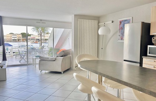 Le Grau-Du-Roi Apartment | Ground-floor marina with harbor view + dock