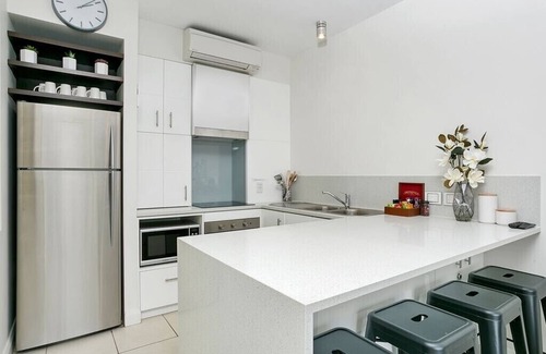Palm Cove Apartment | Ground Floor Poolside LUX Apt - Peppers Beach Club, w/Kitchen, Terrace & BBQ