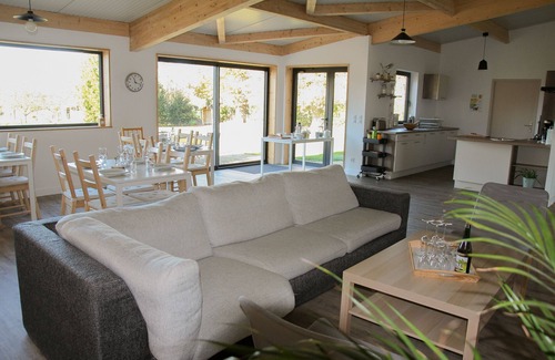 Peillac House | Group gîte for 15 people - Fully equipped accommodation