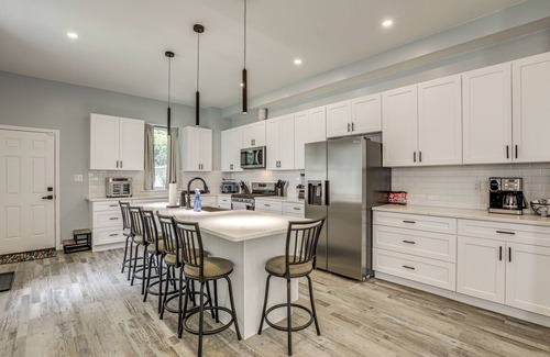 Northwest Philadelphia House | Group Getaway w/Games & Patio in Philadelphia!