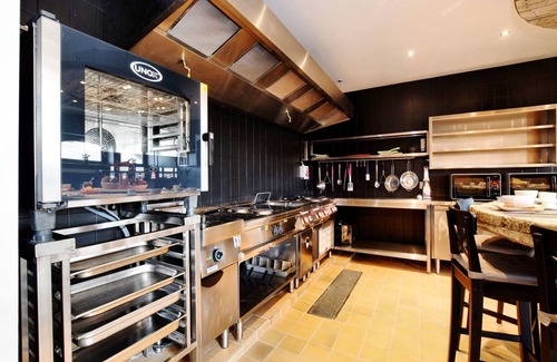Sainte-Cecile House | Group Retreat with Spa