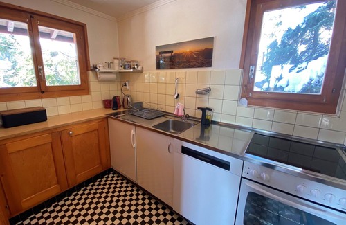 Alpe des Chaux Ski Chalet | Gryon Villars: Pretty wooden chalet, 4 people, magnificent view, quiet area