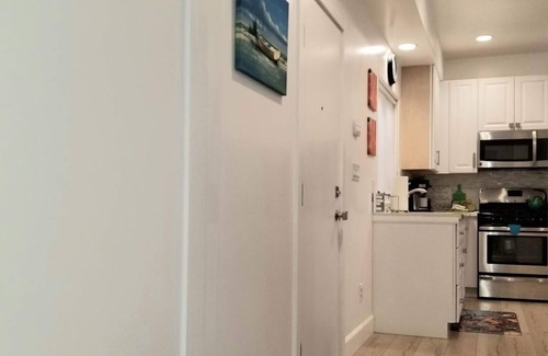 Del Rey House | Gst House wYard.,MDR,LAX Silicon Beach Venice Beach SM Pier Marina Cedars Sinai