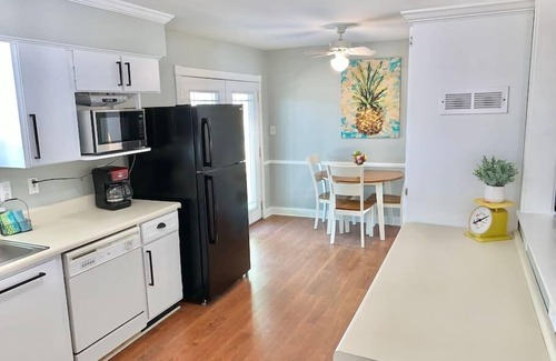 Savannah House | Guest Favorite! Perfect Location Between SAV & TYB