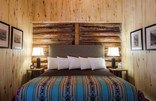 De Beque Cabin | Guest House at The High Lonesome Ranch