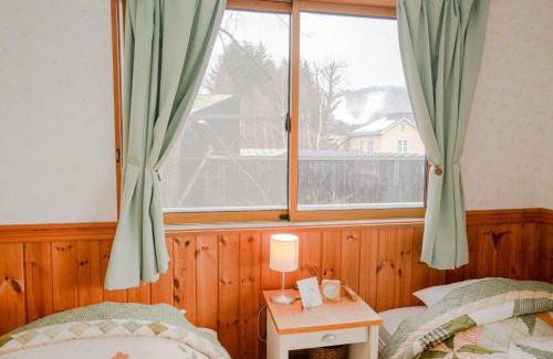 Karuizawa Bed & Breakfast | Guest House Chaconne Karuizawa
