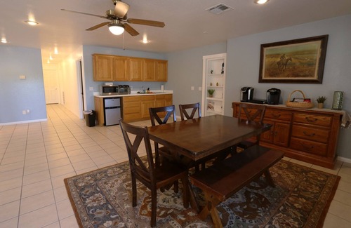 Boulder City House | Guest house in Boulder City, NV -Close to the Hoover Dam and Historical downtown