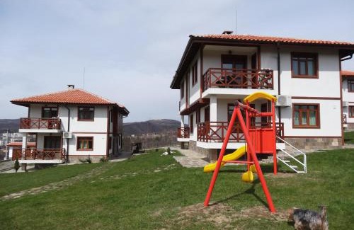 Tryavna Apartment | Guest House Ivanini Houses